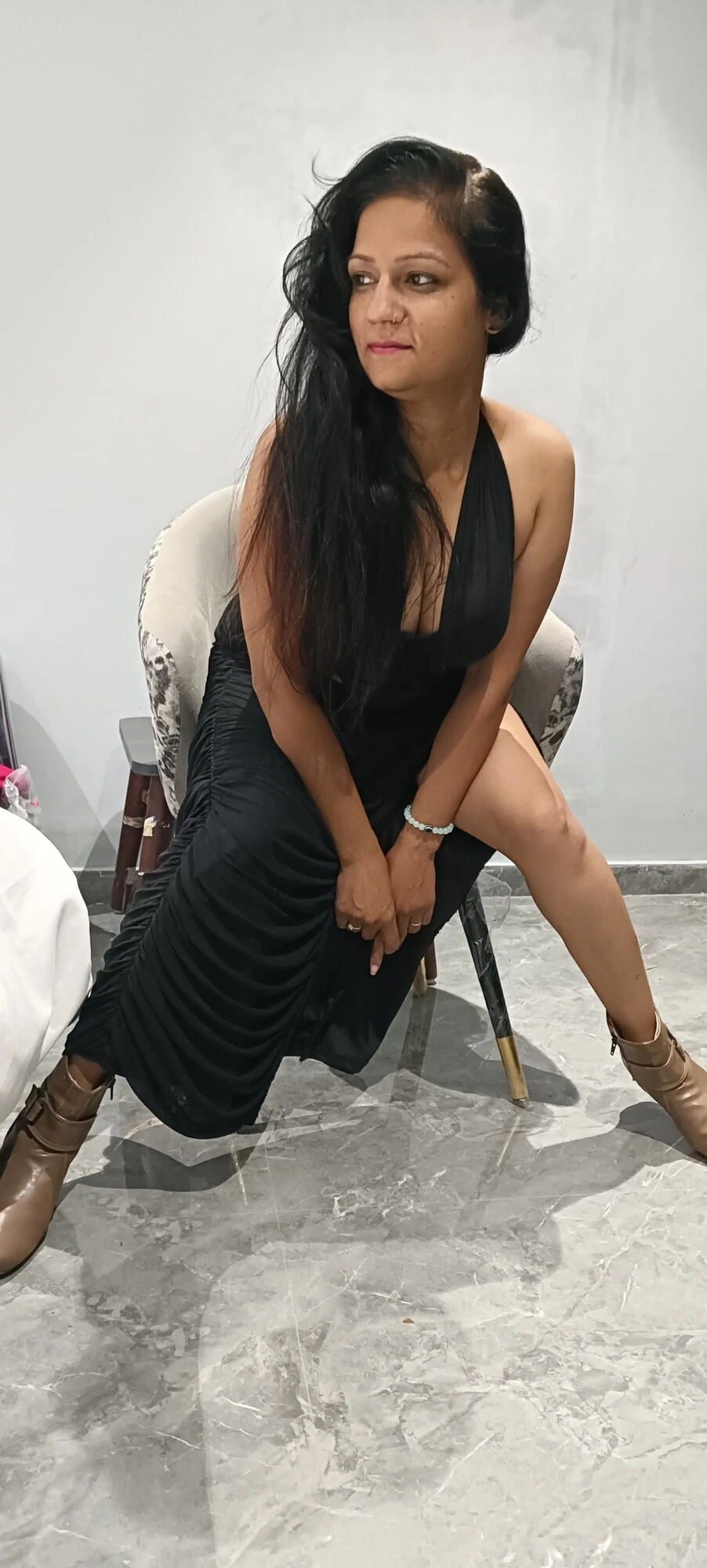 Milfy model Nikku