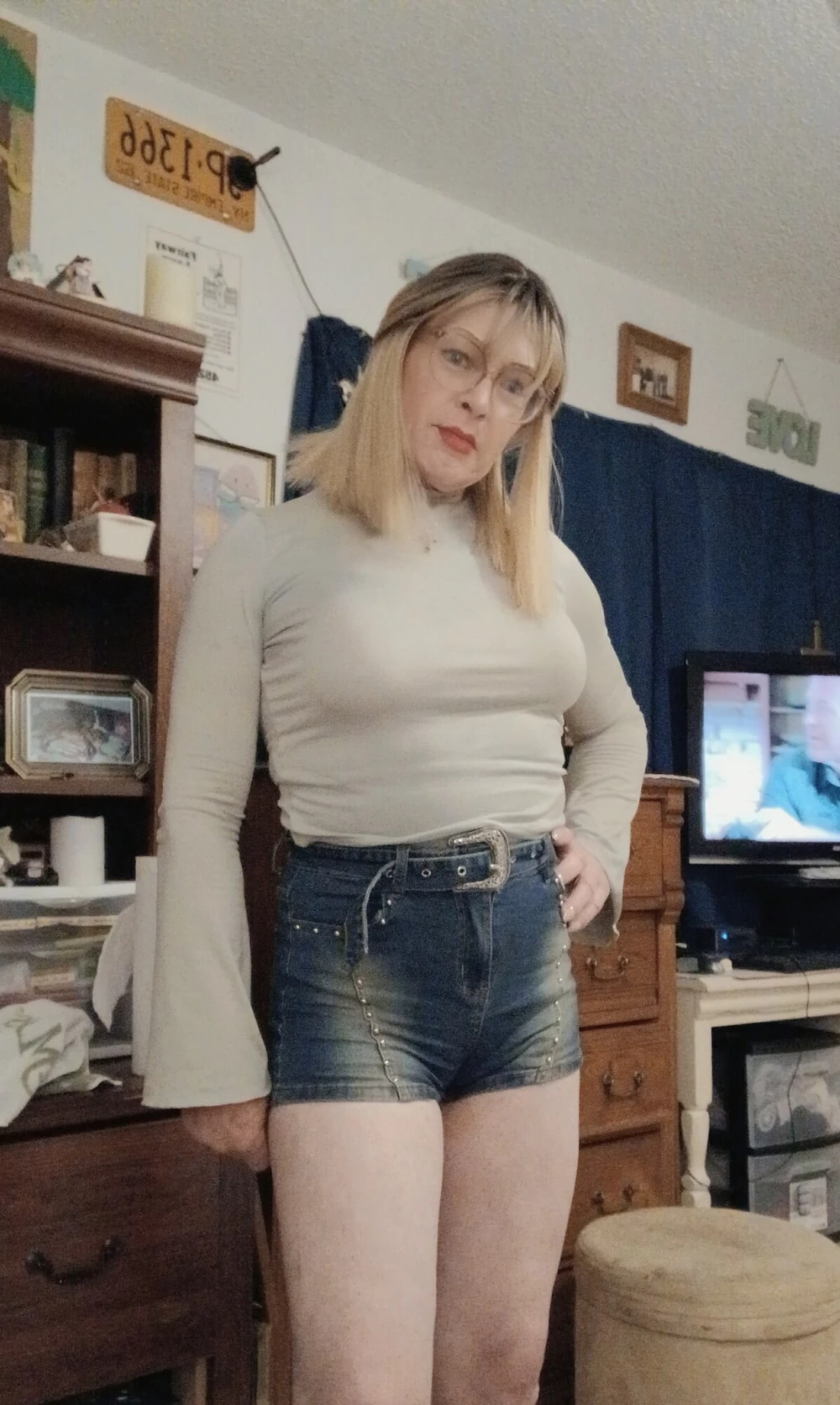 Lisa in hot shorts #5