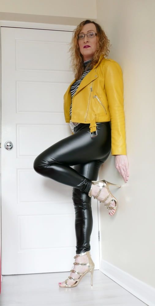 Black Shiny Wetlook Leggings with Yellow Leather Jacket.  #29