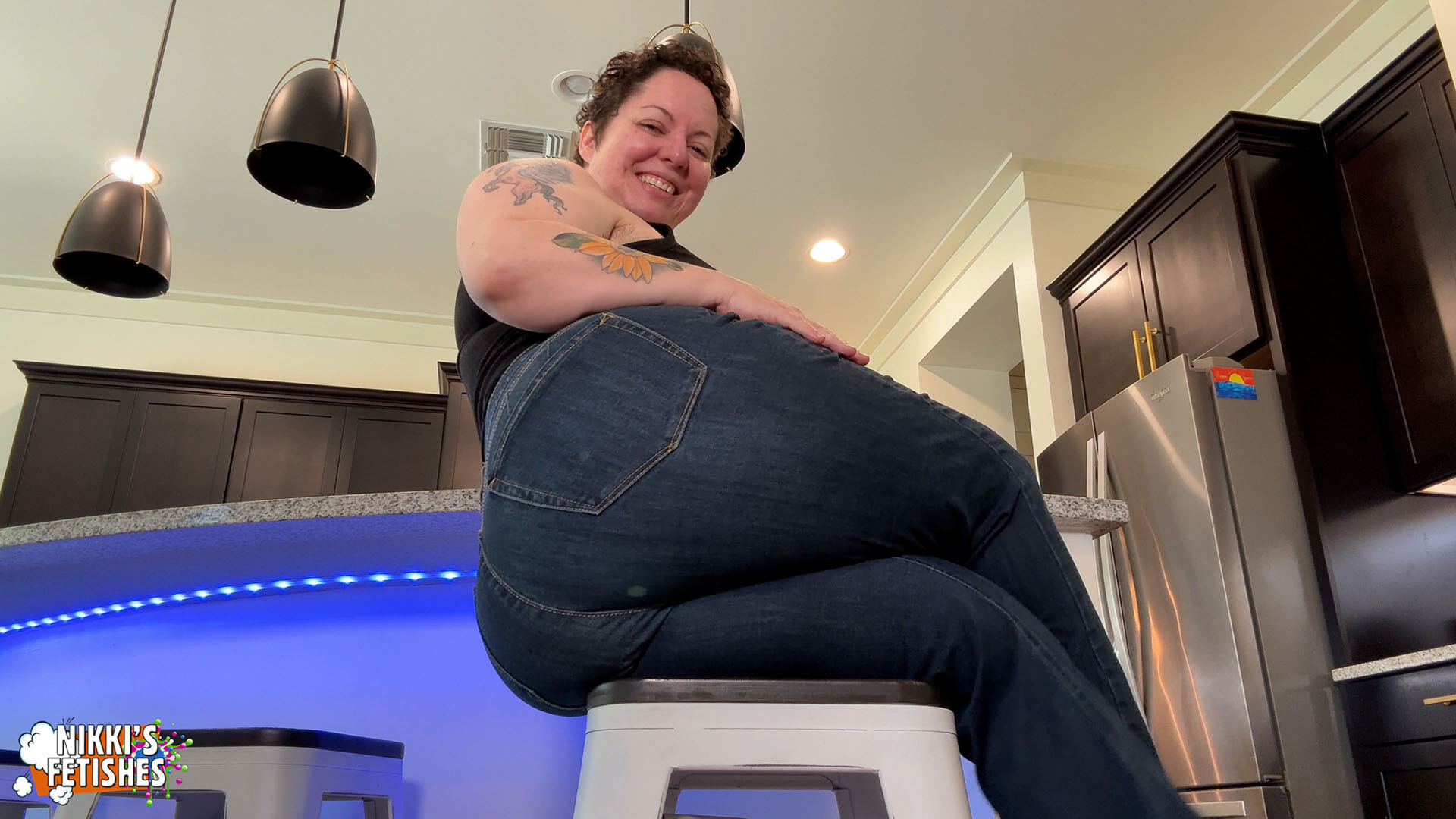 NIKKISFETISHES: Stroke Your Cock For Stepmom's Jeans