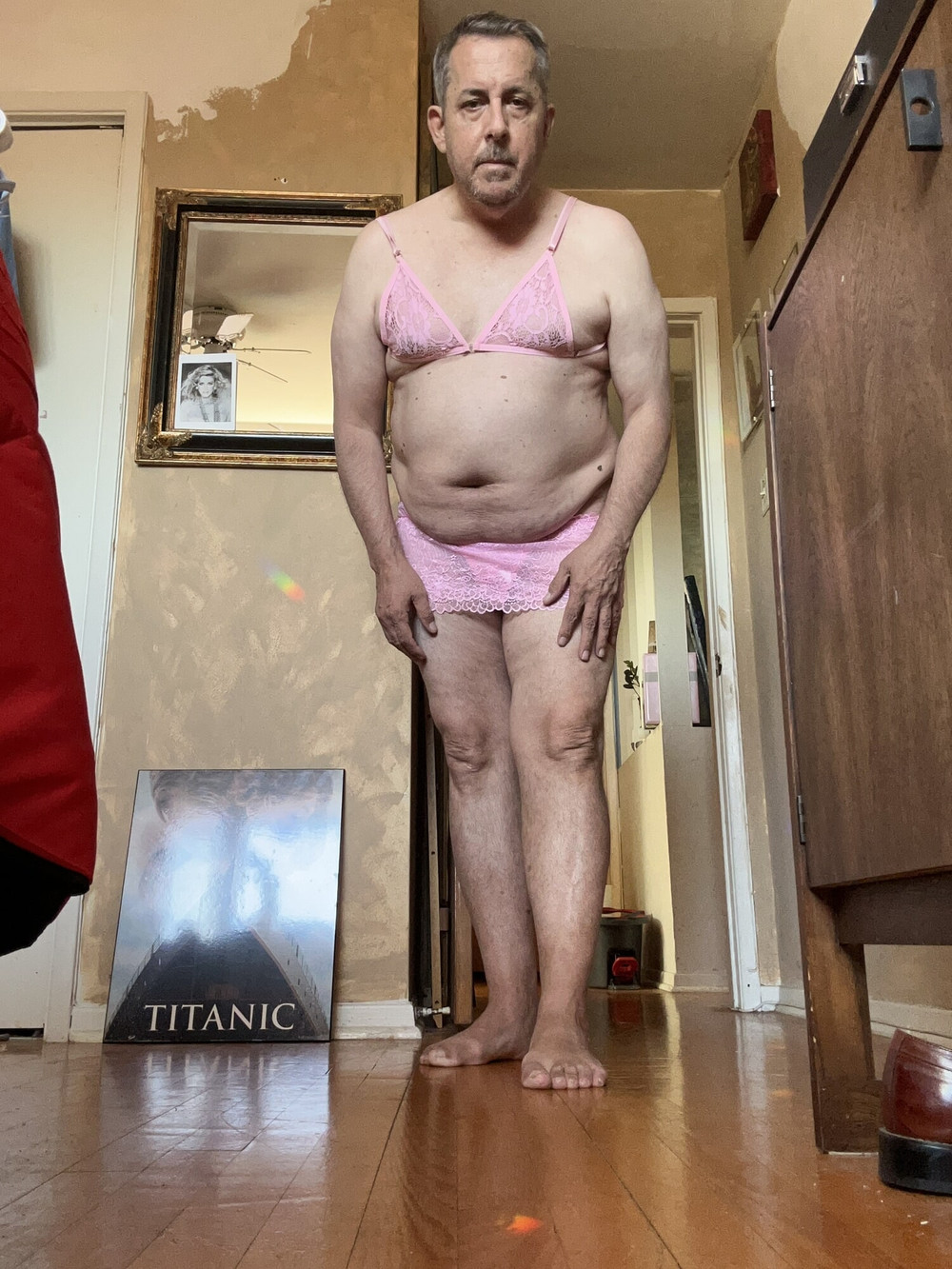 Naked faggot Rick crete #4