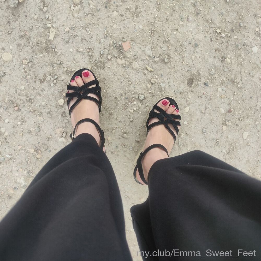 Emma Sweet Feet Free Photos #7