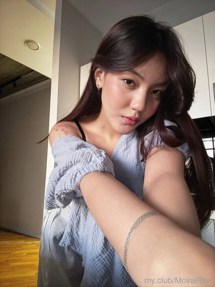 Lee Free Photos #5