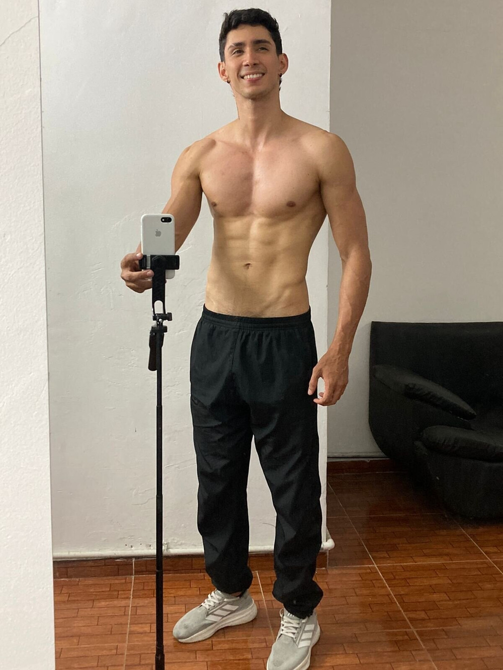 Oliver Bennet Free Photos #55