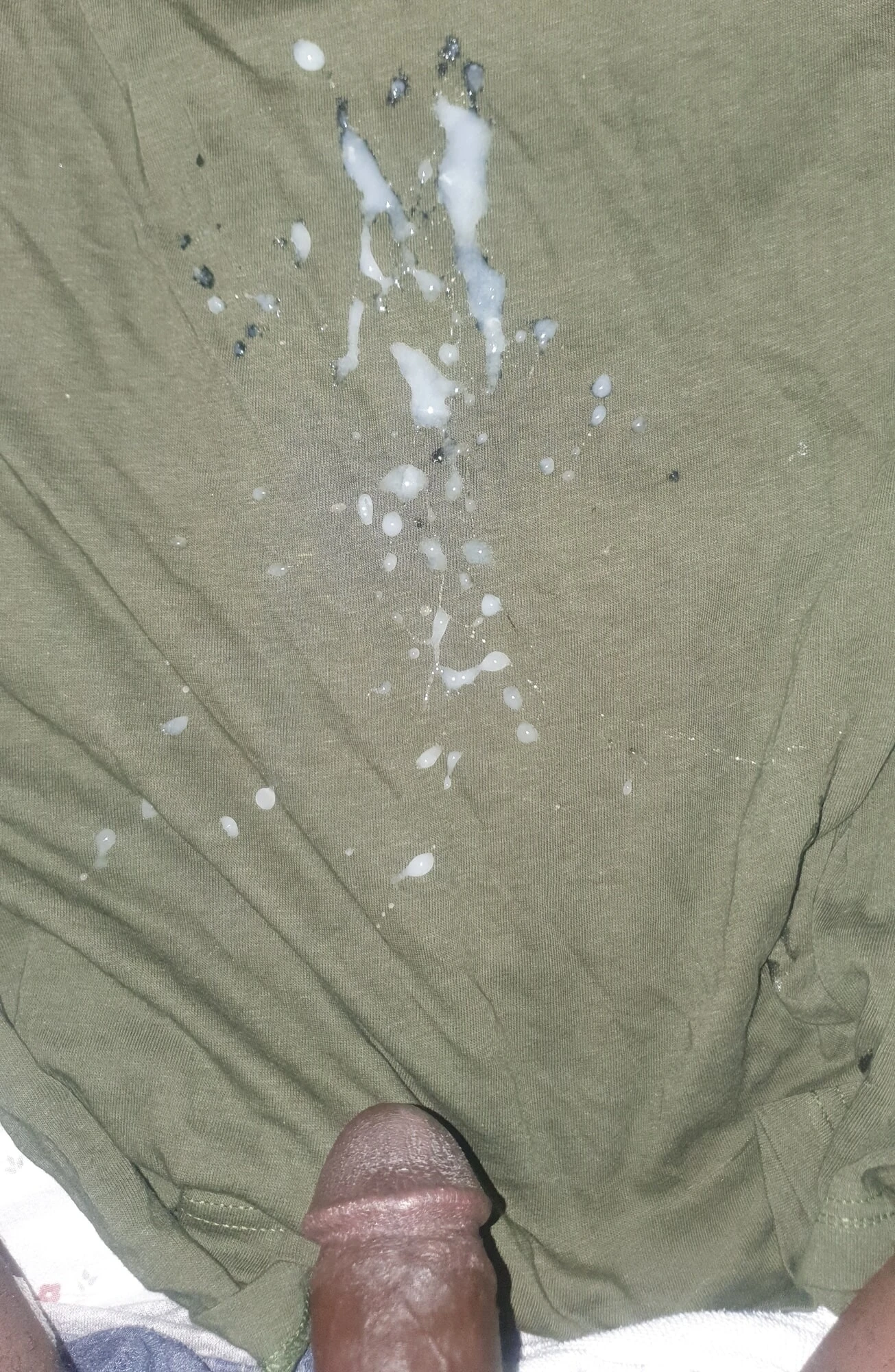 Glistening Cumshot 
