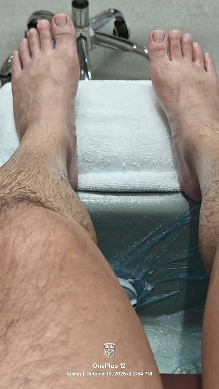 Clean Barefeet Foot Fetish Moment #5