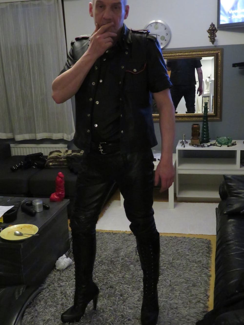 Juha Vantanen,finnish amateur leather fetish pornmodel #21