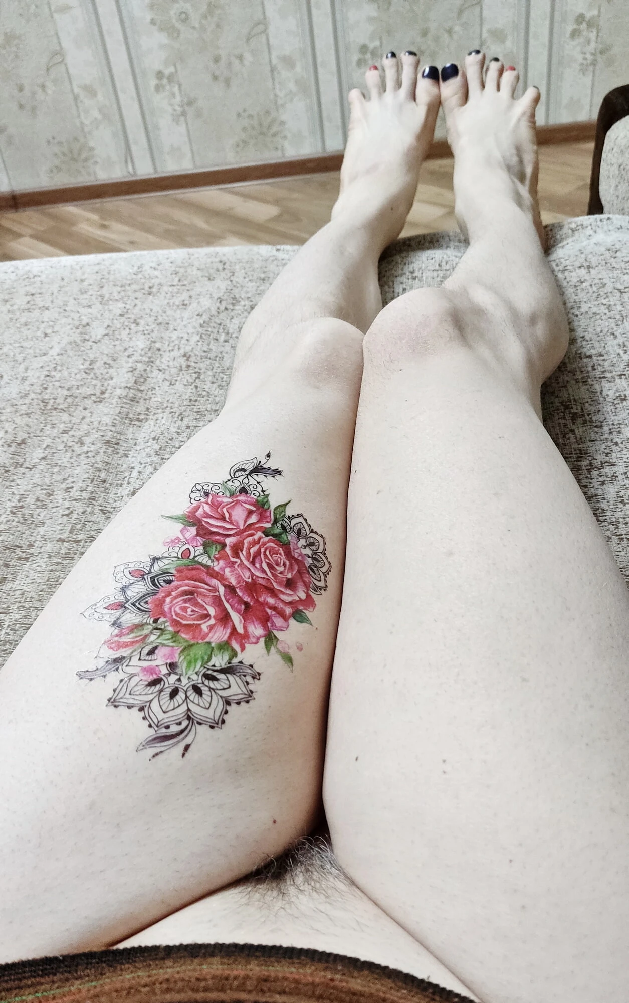 The bitch painted her toenails, got a new colorful tattoo #14