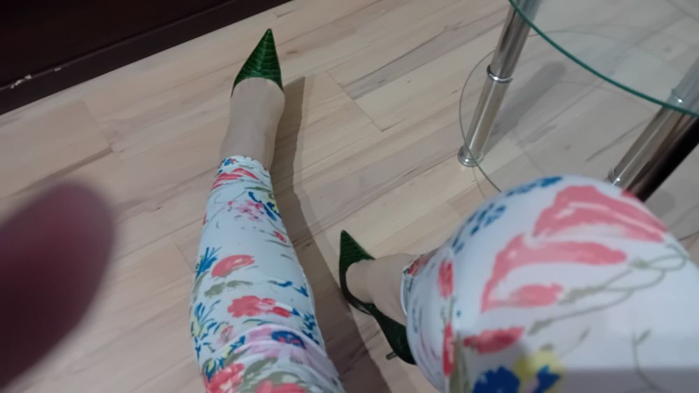 Crossdresser In Sexy Green Casadei Pointed Toe High Heels #14