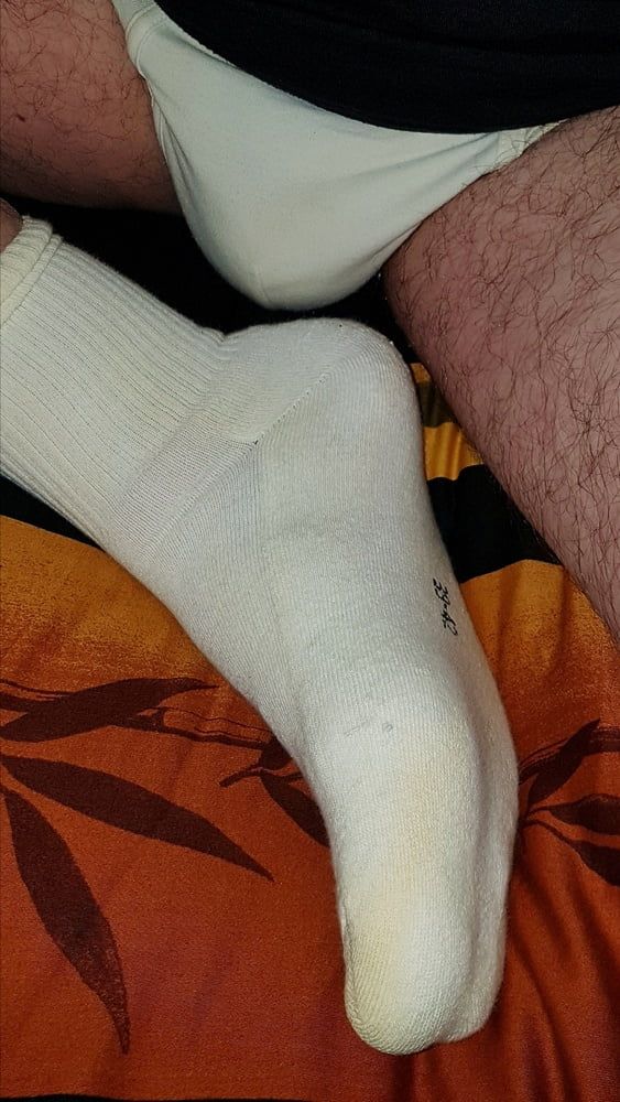My white Socks - Pee #5