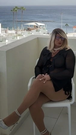 sexy crossdresser kellycd     in black dress and pantyhose         