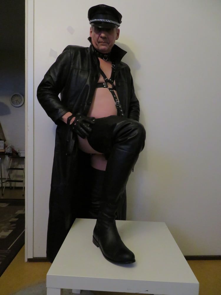 Juha Vantanen,finnish leather gay #4
