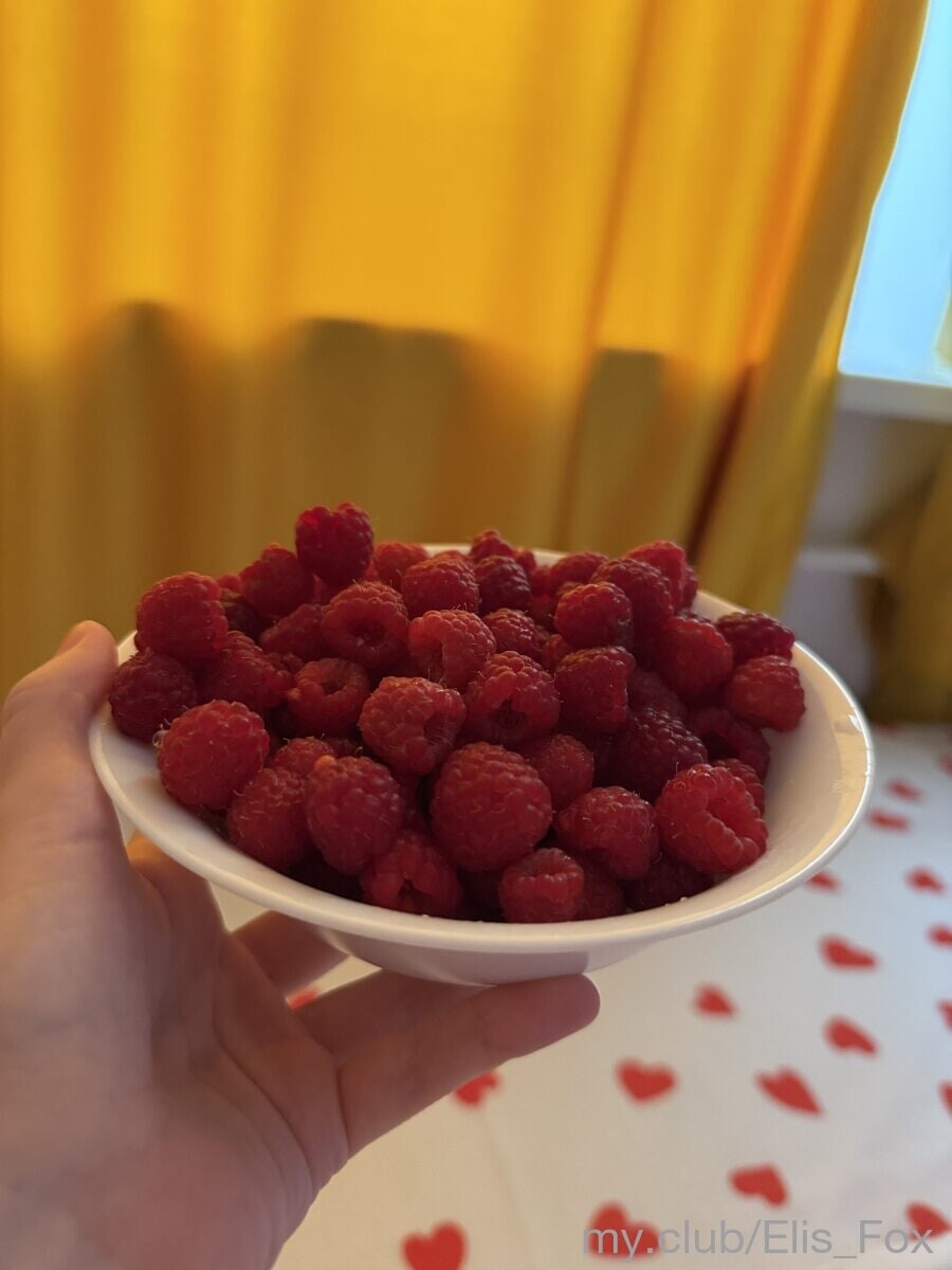 Alice Free Photos #12