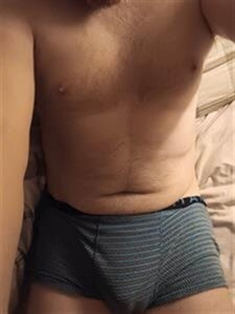 Bi guy body