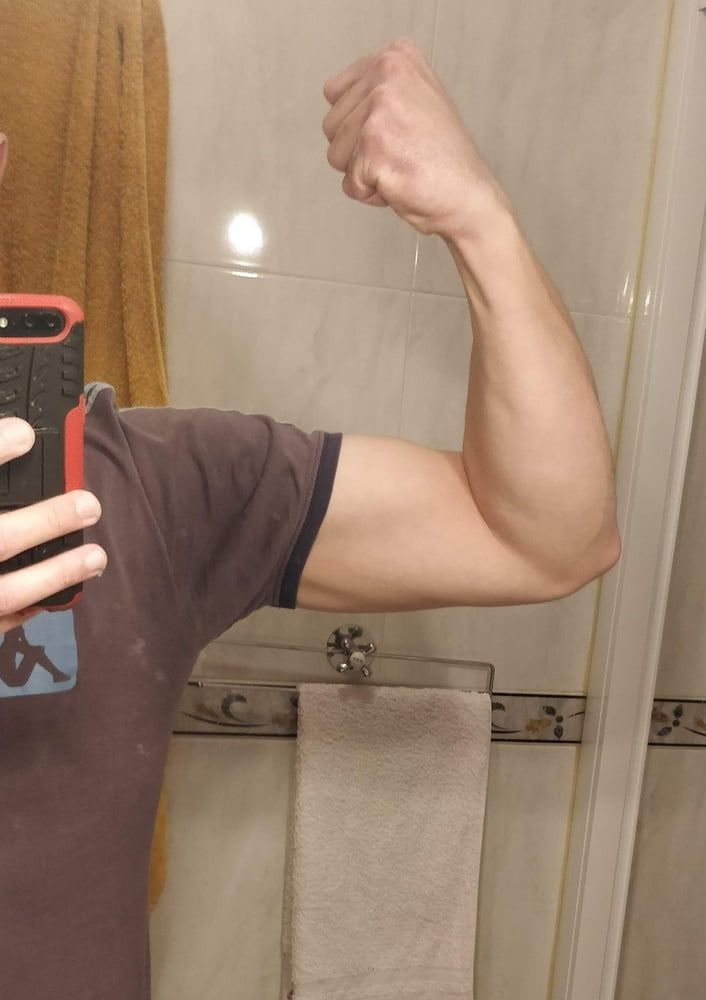 Posing biceps #3