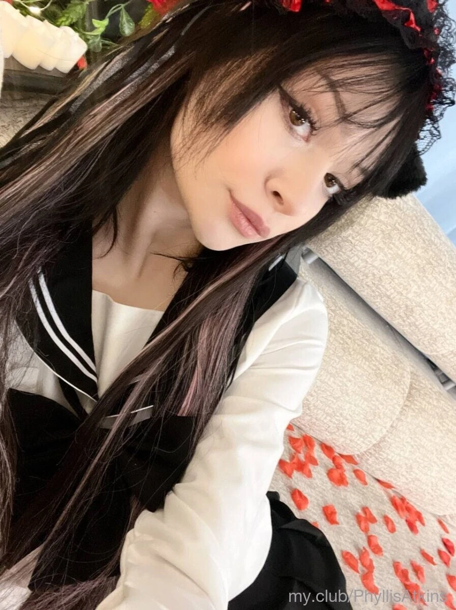 Alice Free Photos #6