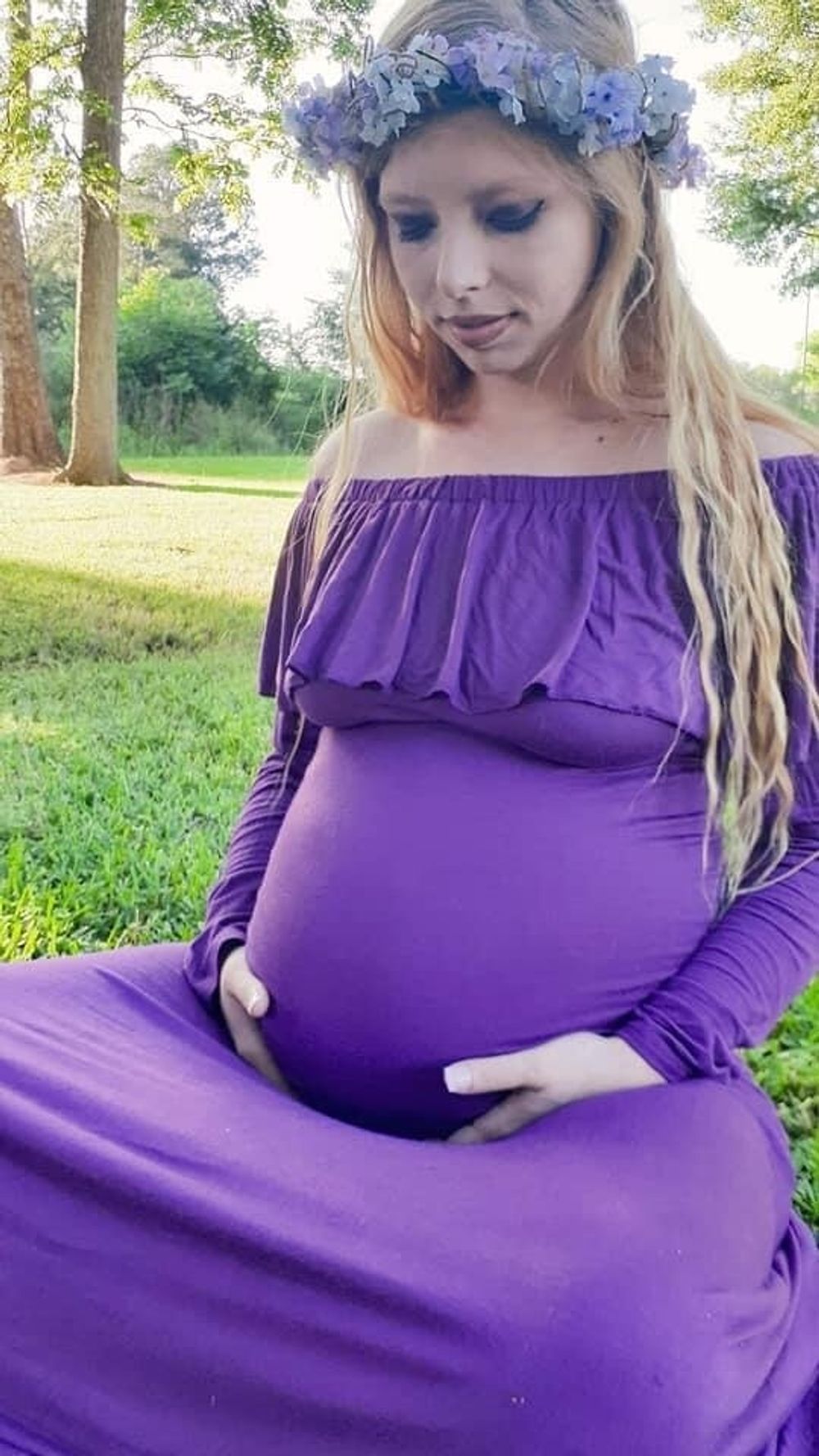 Sexy and pregnant  #10