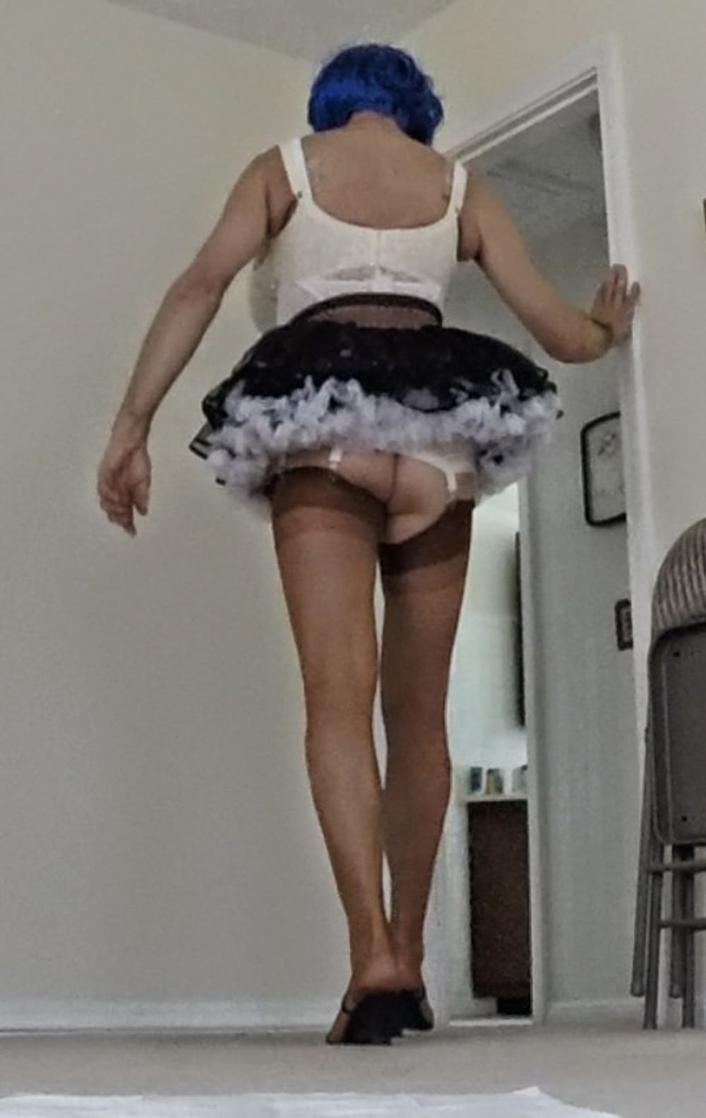 20150204 frilly and tight #6