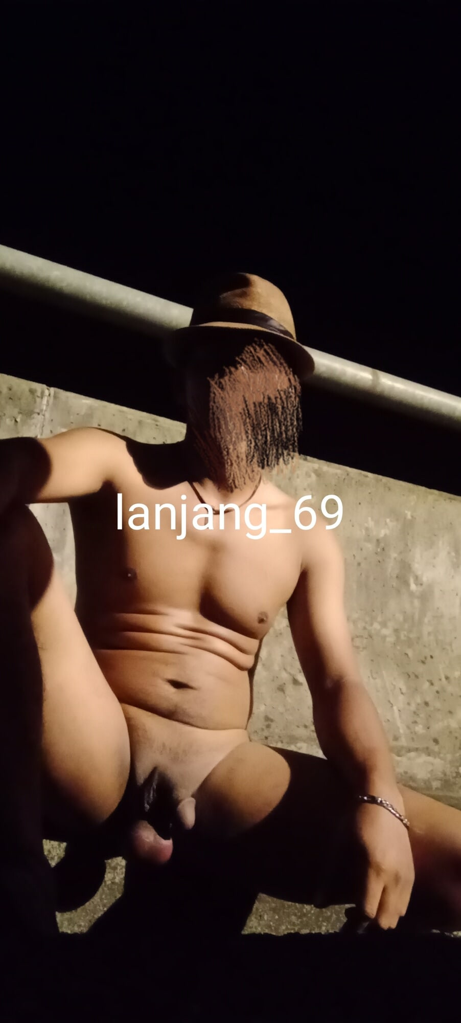 Me Naked