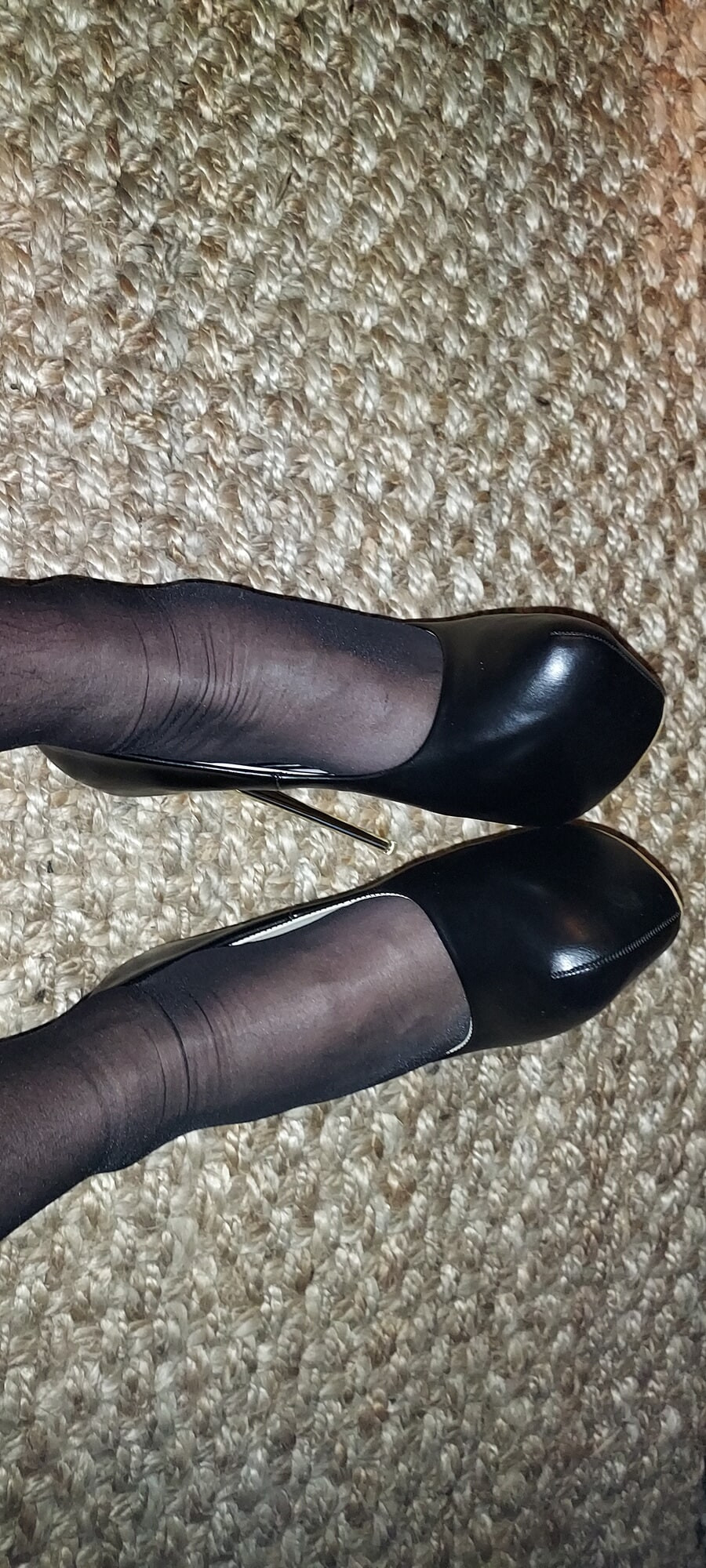 'Tis the season for shoes and stockings 🎅 #30