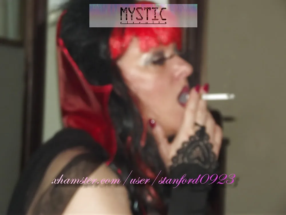 SMOKING MYSTIC #32