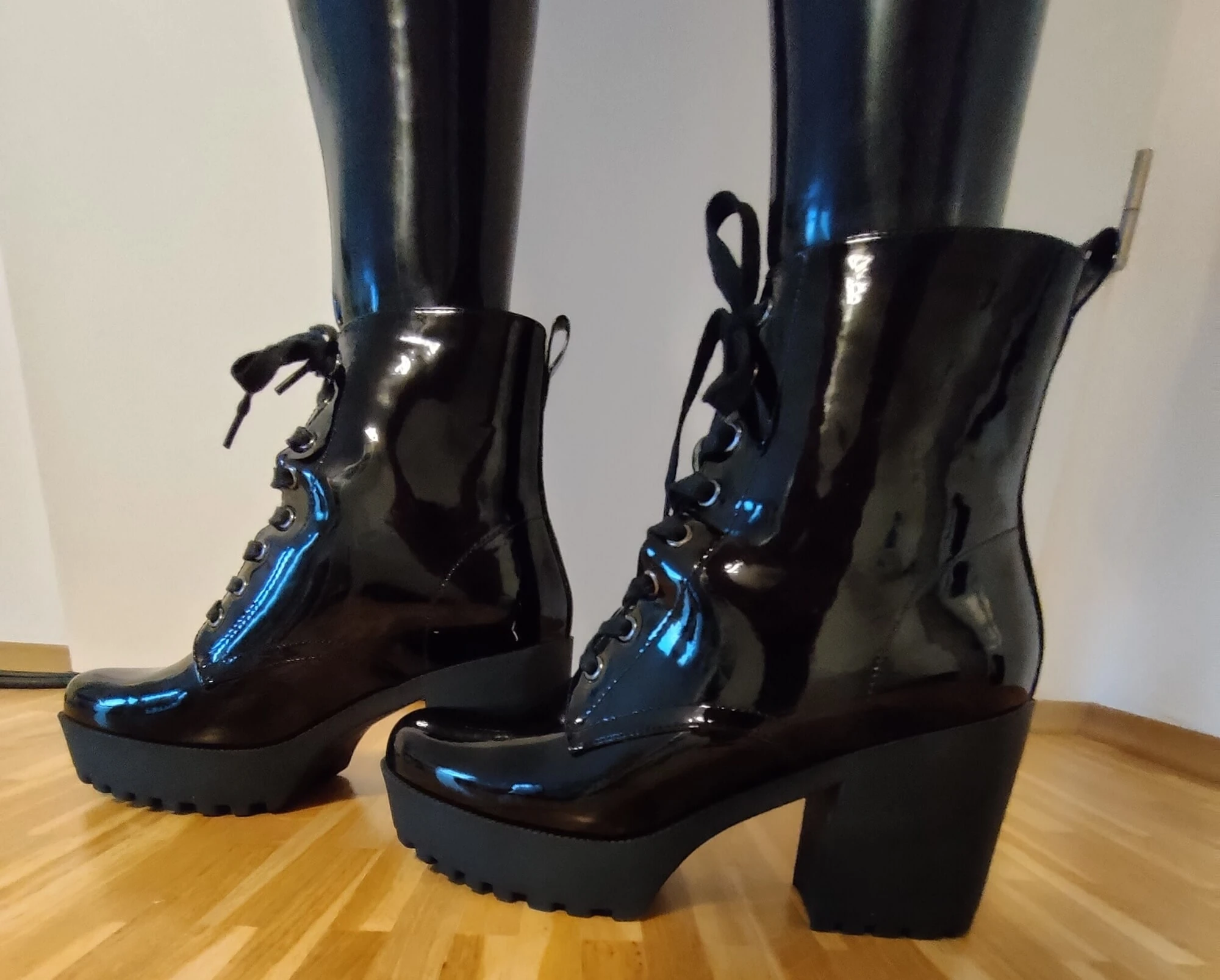 Some more latex pics #24
