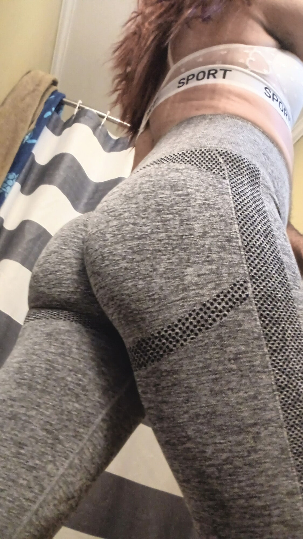 Efreakme looking so sexy with his new wig and yoga pants  #24