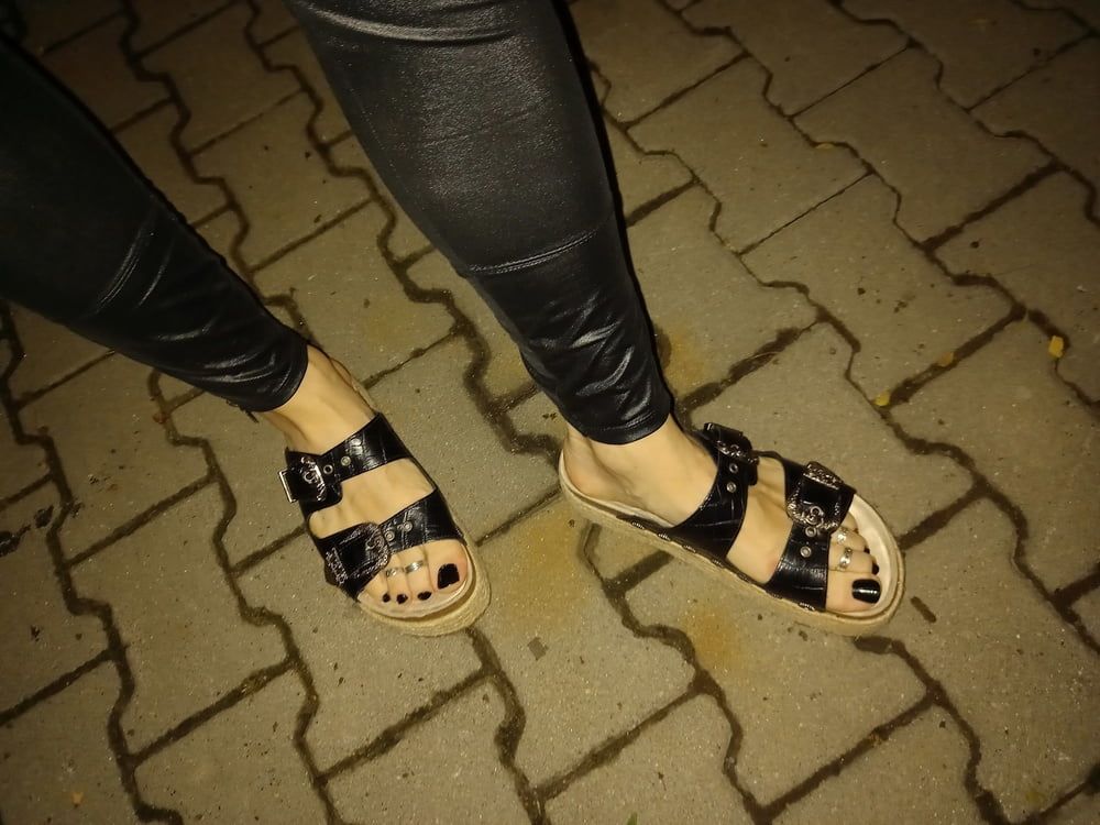 sexy feet and sexy platform sandals