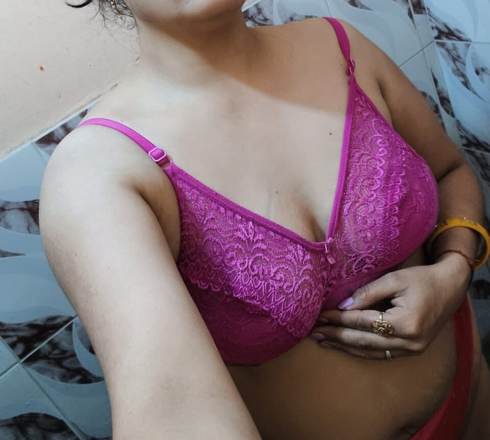 Desi Wife Naked in bathroom #8
