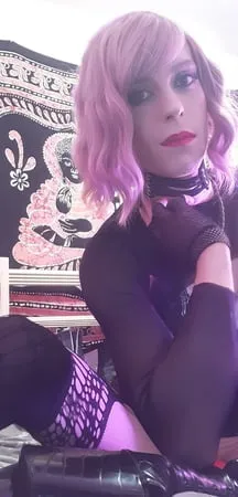 goth tgirl              