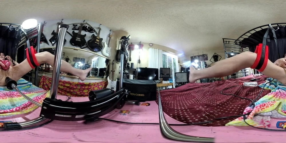 lizzy yum VR - 2021