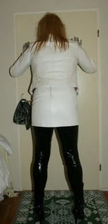 Als travestiet betrapt door Marc en Benno.txt 2