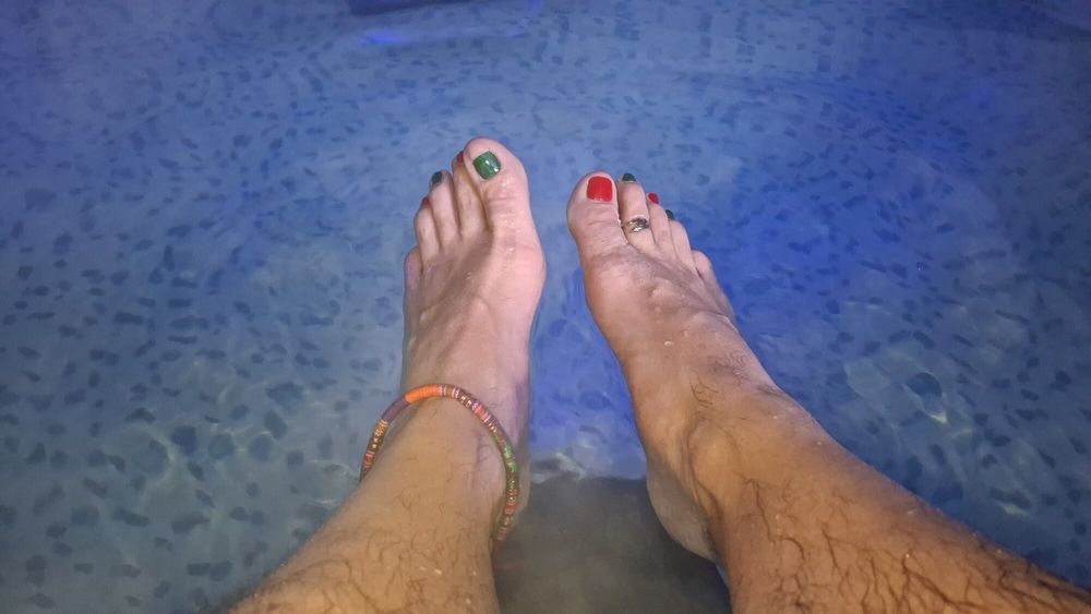 My hot wet steamy feet in the Hot tub #21