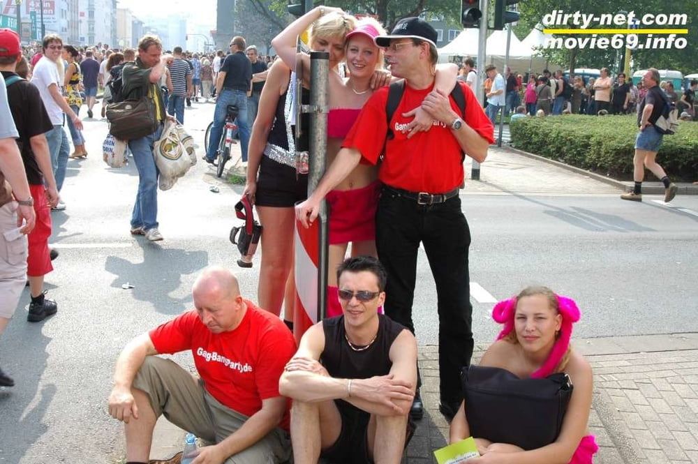 Blowjob at the Loveparade in Essen with Dany Sun & Nathalie #31
