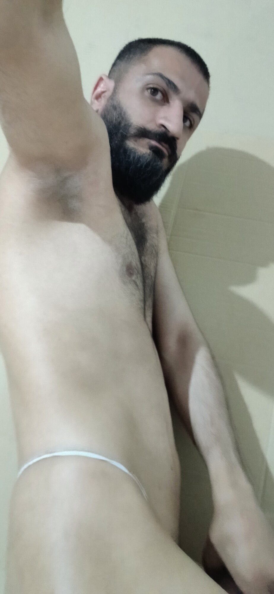 Gay Arab wearing g.sreng at work and taking some sexy pictur #24
