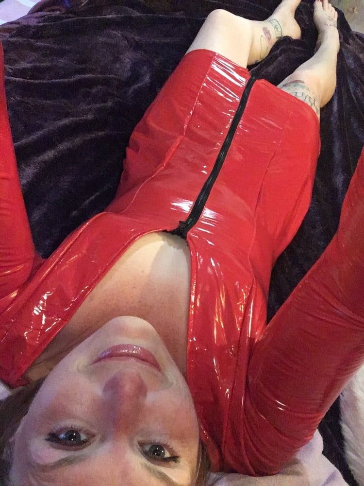 Testing out a new latex dress #2
