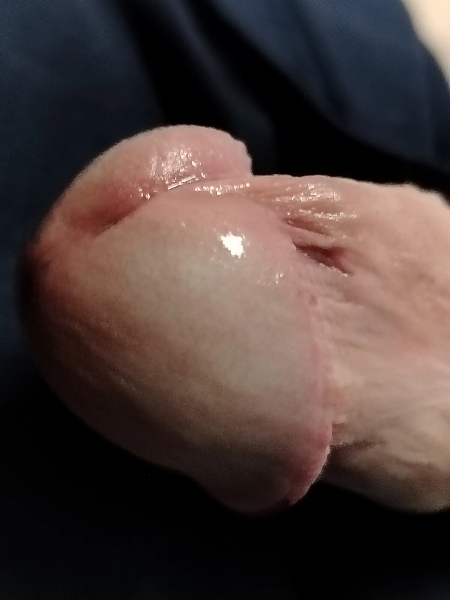 Můj tvrdý penis velmi blízko ke kameře