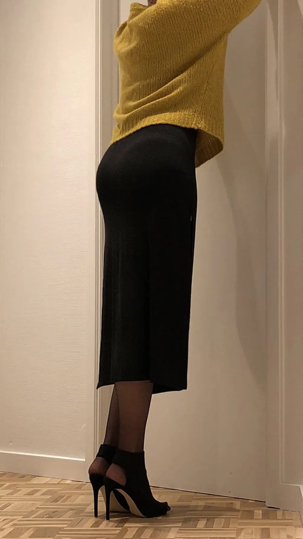 Mustard jumper, black skirt &amp; stay up stockings #2