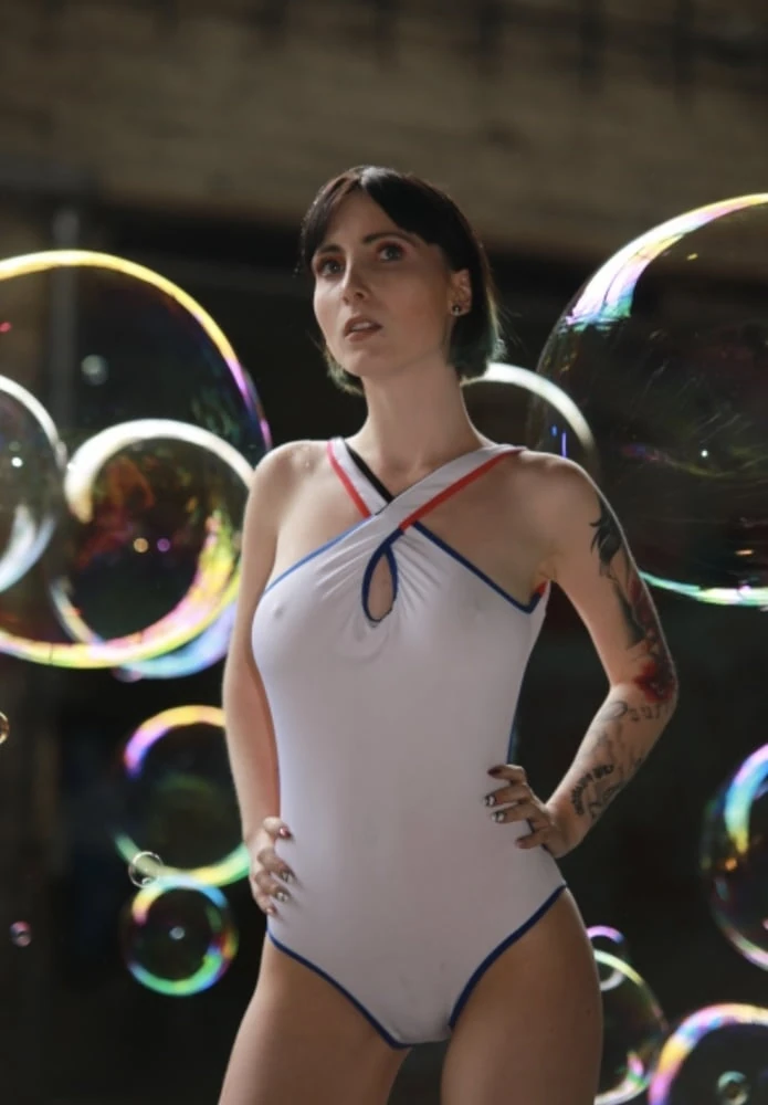 Bodysuit Fetish Lou Nesbit. Lia Louise  #29