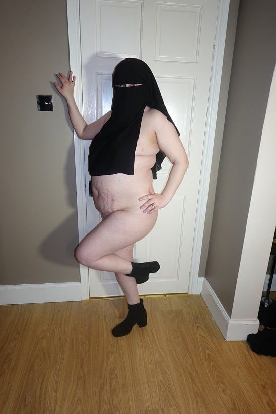 naked in niqab and ankle boots #11