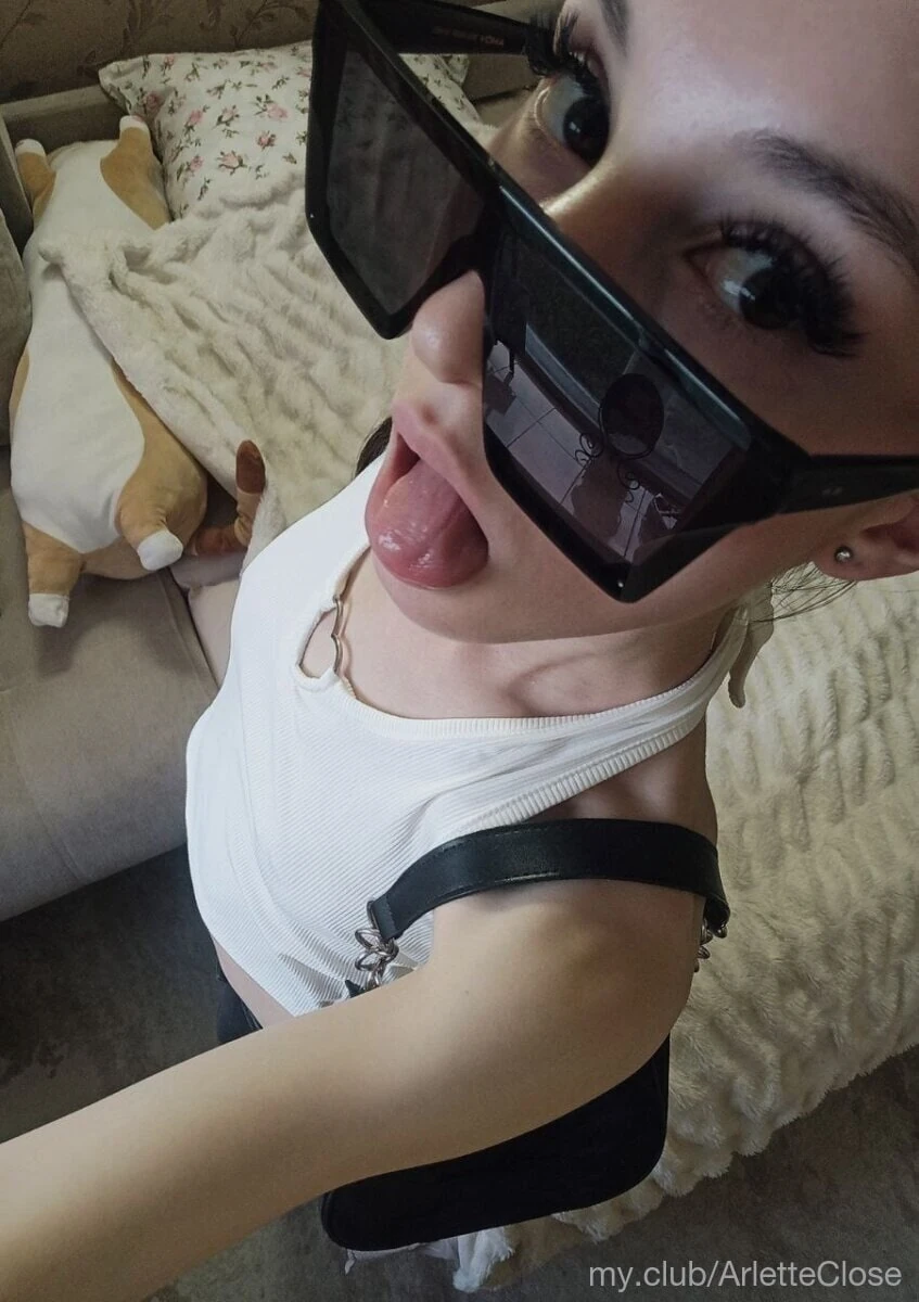 Kiki Free Photos #3