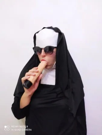 nun         