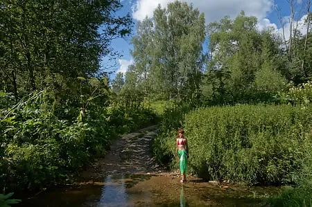 green shawl volga river         