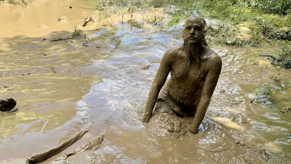 SHOT - HOW DEEP IS THE MUD ? #9
