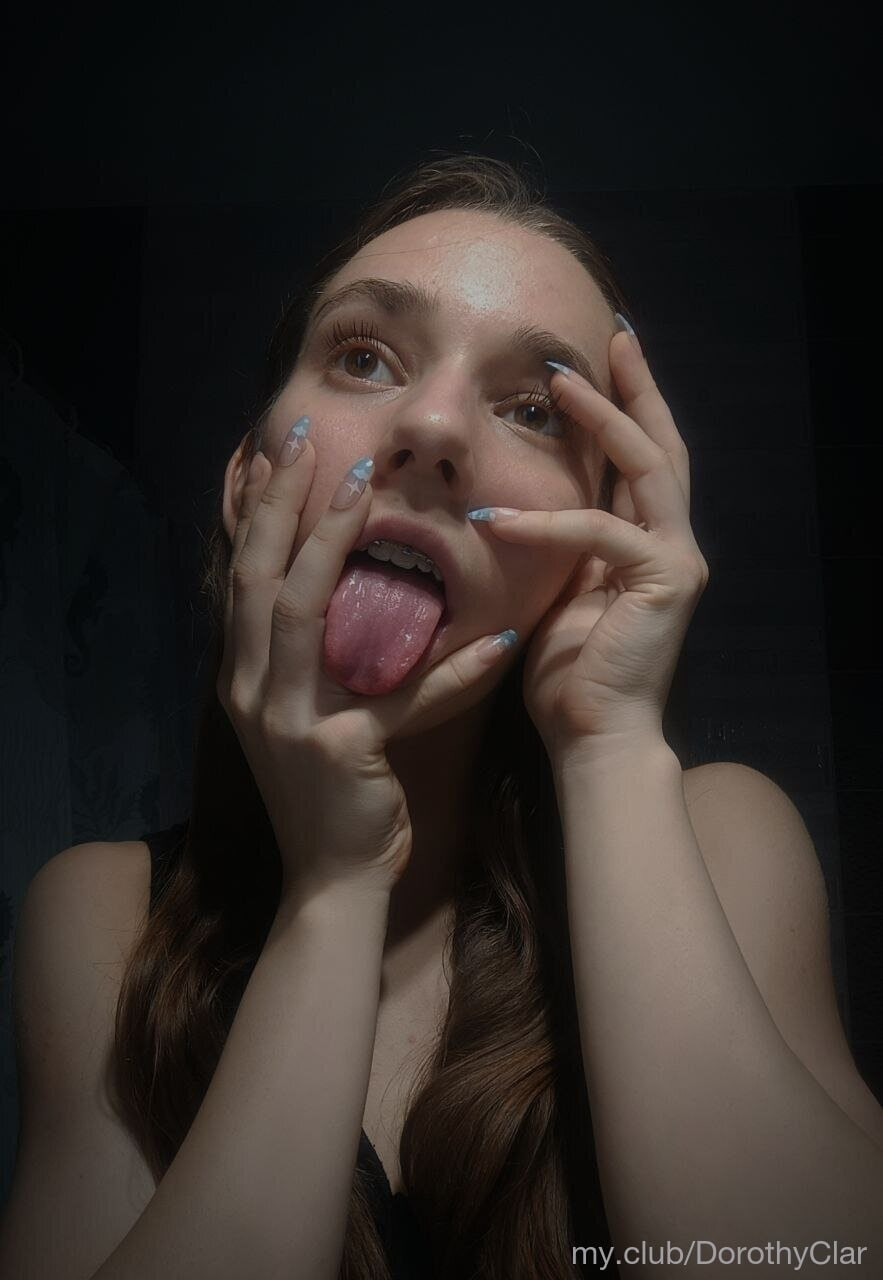 Agata & Isabelle Free Photos #19