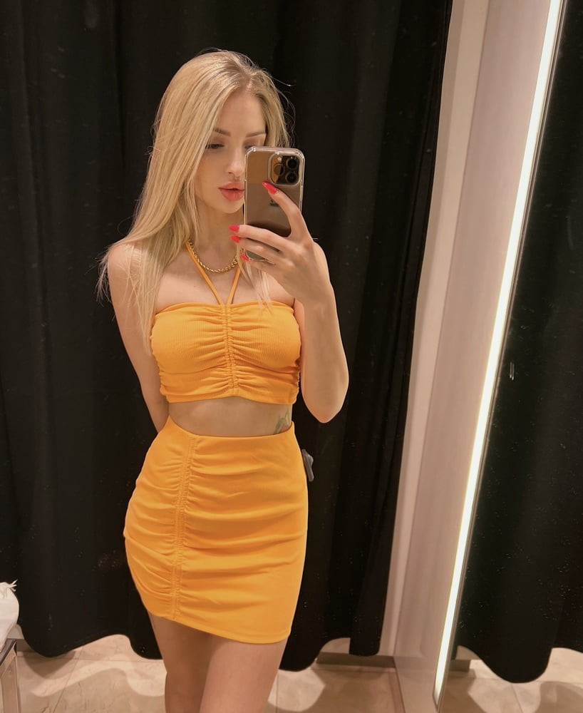 Do you like this suit on me?