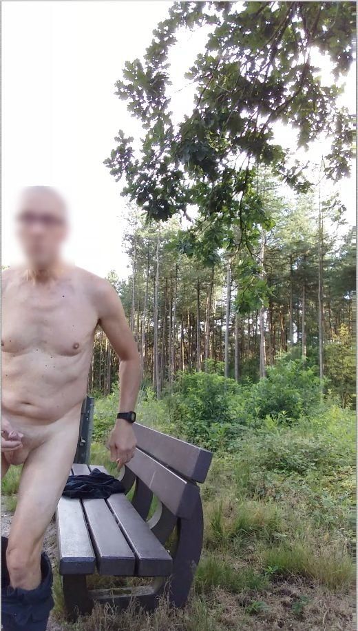 random public outdoor exhibitionist bondage jerking #9