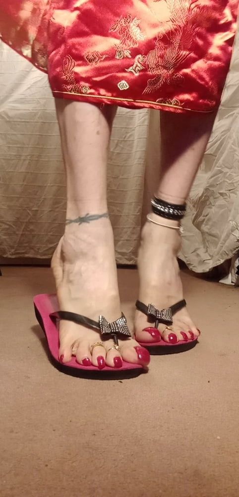asian ts sexy feet in sandals, mules, high hells .  #18