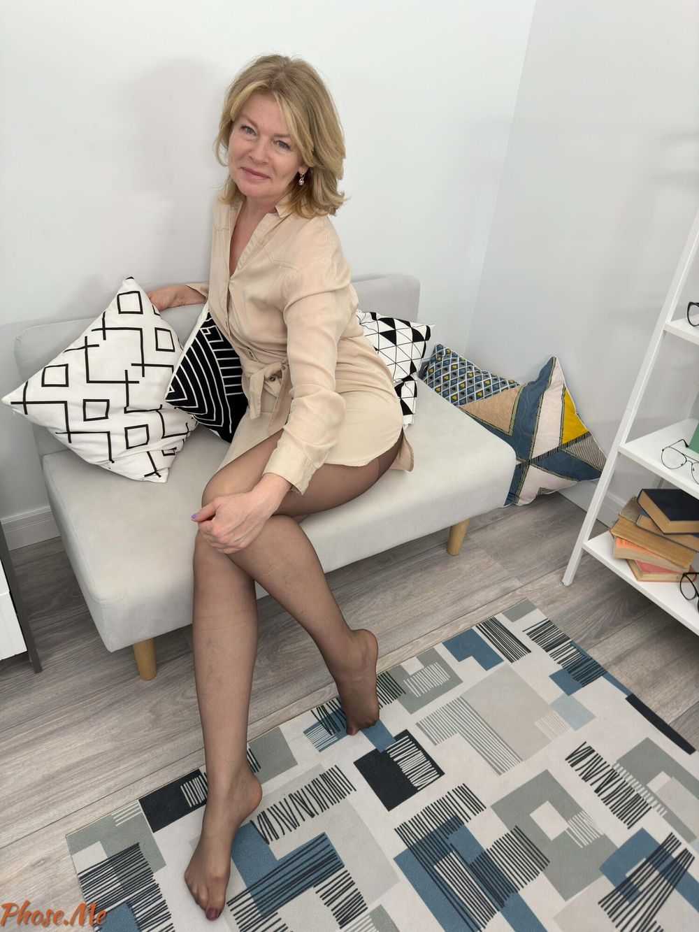 Mature Diana Douglas in Black Pantyhose Posing #2