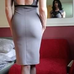 Danni showing off
